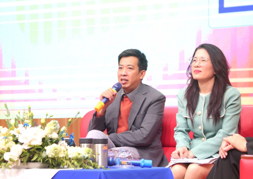 Đồng hành cùng học sinh - không để yêu thương trở thành áp lực Đồng hành cùng học sinh - không để yêu thương trở thành áp lực