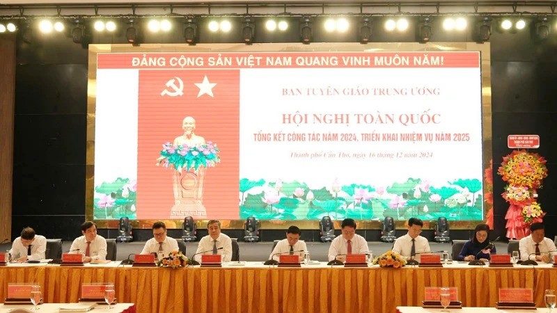 Tổng kết công tác tham mưu xây dựng Đảng về chính trị, tư tưởng, đạo đức và các lĩnh vực tuyên giáo