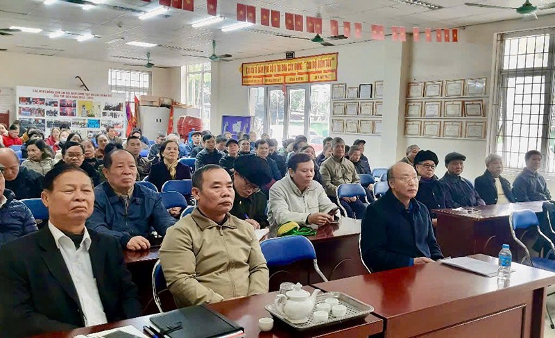 Nhấn vào ảnh để phóng to Các chi bộ cơ sở trực thuộc Quận uỷ Nam Từ Liêm tổ chức sinh hoạt thực hiện chủ trương, định hướng lớn của Đảng và đồng chí Tổng Bí thư về kỷ nguyên mới, kỷ nguyên vươn mình của dân tộc