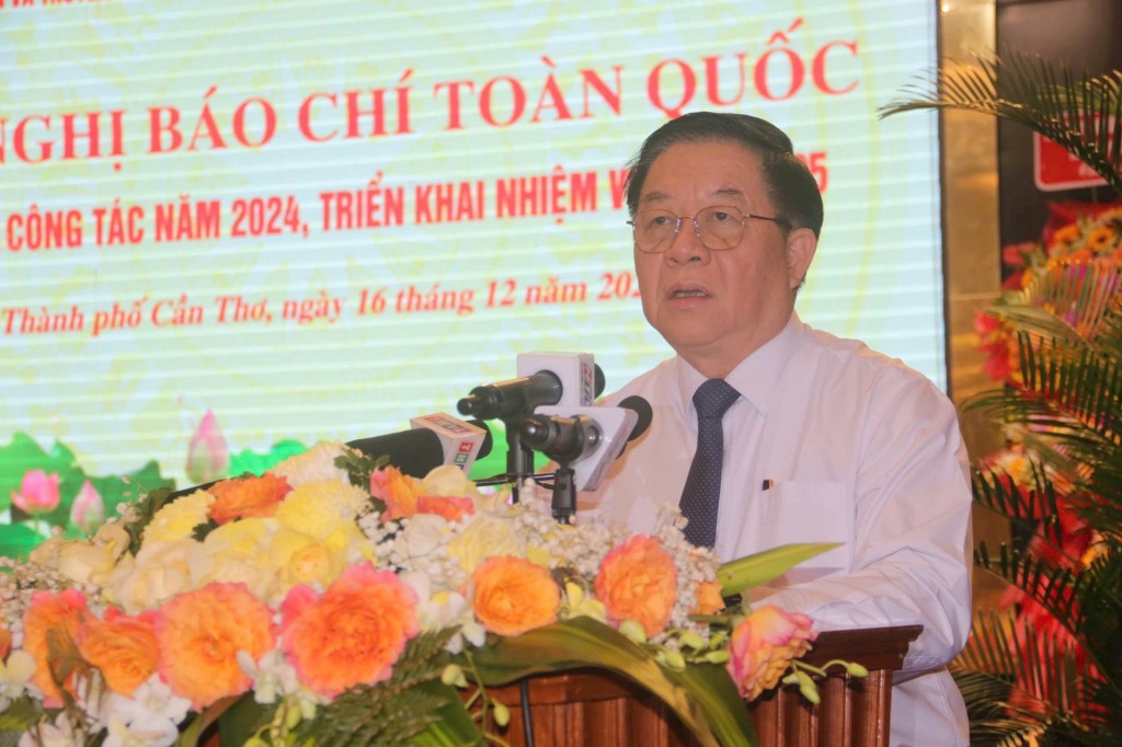 Báo chí góp phần kiến tạo không gian phát triển mới, cổ vũ phong trào thi đua yêu nước