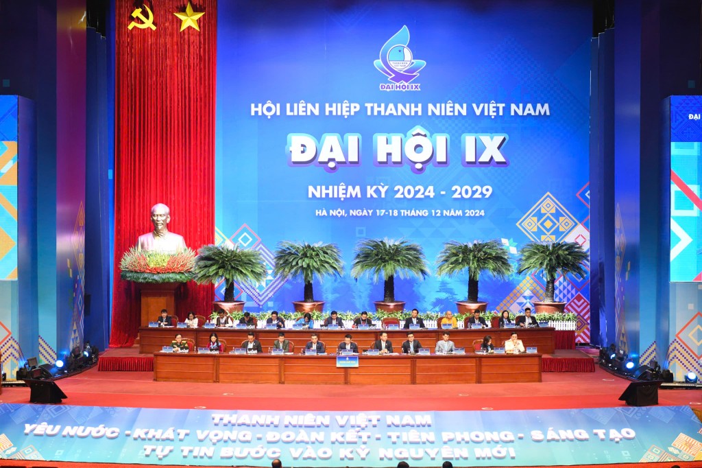 Đoàn chủ tịch