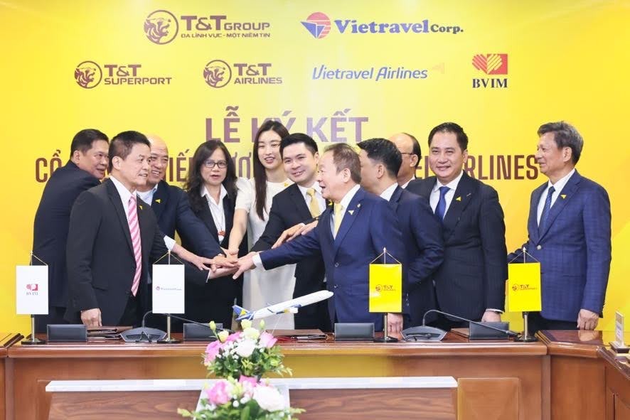 Các cổ đông chiến lược thể hiện quyết tâm đưa Vietravel Airlines bay lên