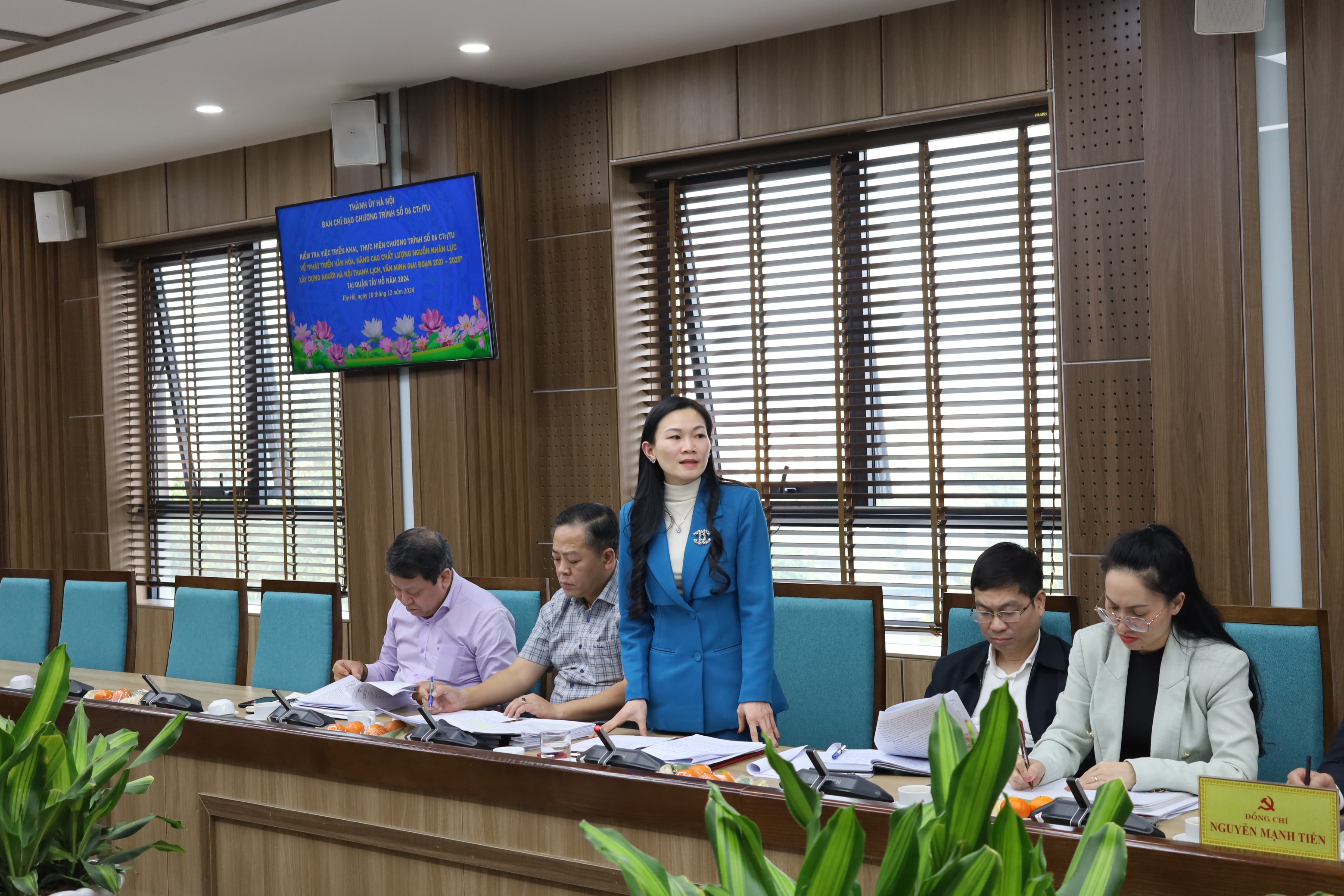 Ban Chỉ đạo chương trình 06 của Thành uỷ làm việc với quận Tây Hồ