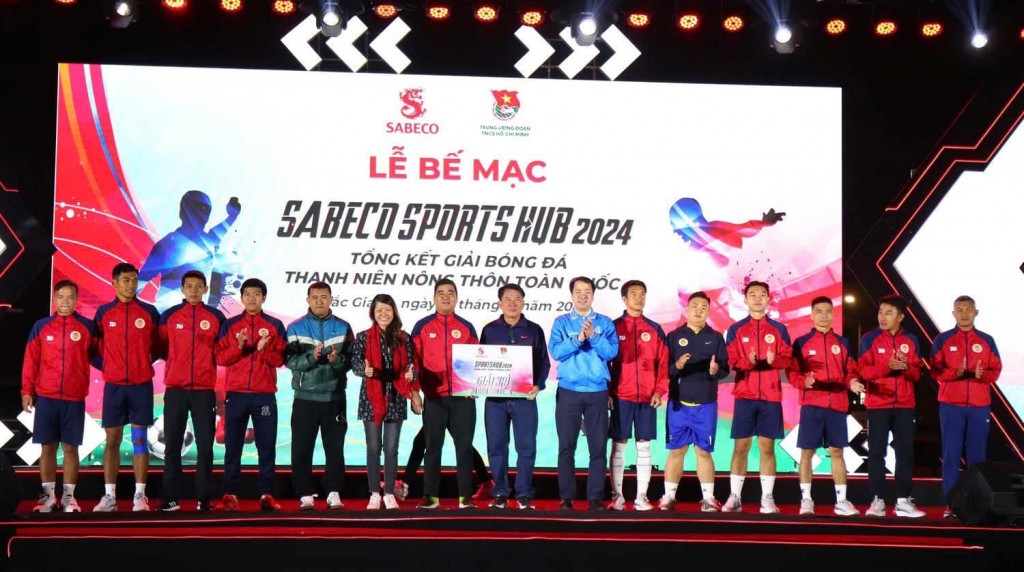 Đội bóng Tỉnh đoàn Bình Dương đạt giải Nhì tại Sabeco Sports Hub 2024. 