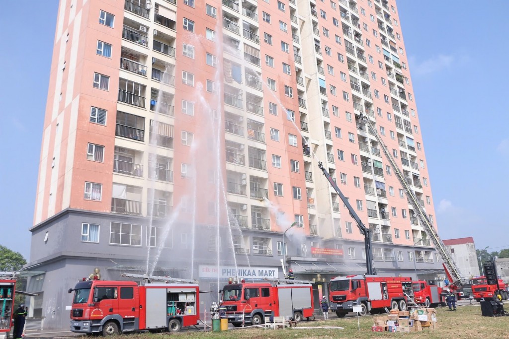 Tăng cường diễn tập phòng cháy chữa cháy các chung cư cao tầng