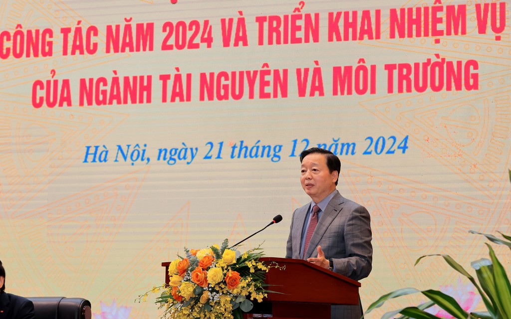 Phó Thủ tướng Trần Hồng Hà: Môi trường phải được đưa vào ngay từ khâu thiết kế, hoạch định các chiến lược, quy hoạch, chính sách phát triển kinh tế, xã hội - Ảnh: VGP/MK
