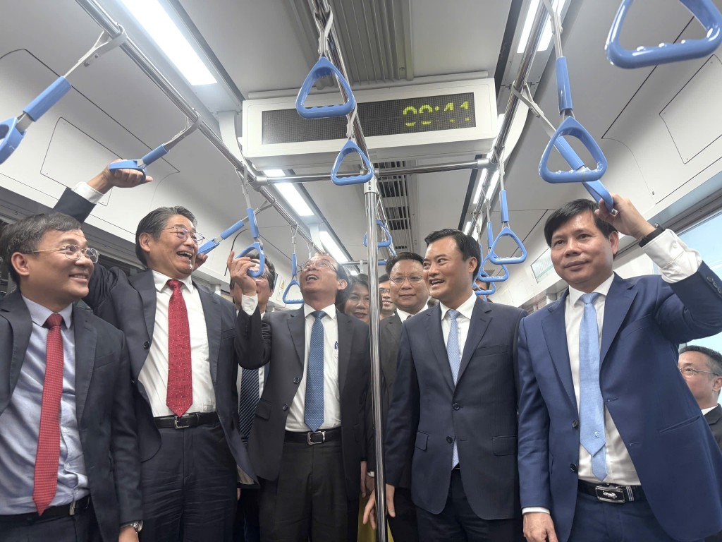 Vận hành chính thức tuyến Metro số 1 Bến Thành - Suối Tiên