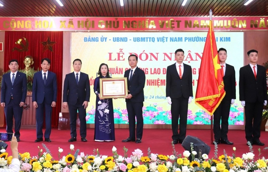 Phường Đại Kim đón nhận Huân chương Lao động hạng Ba