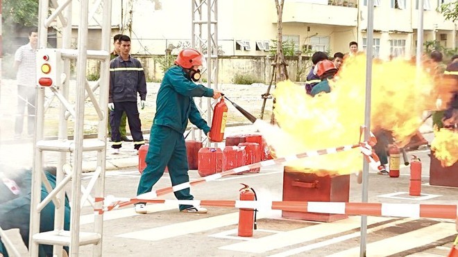 Nâng cao kỹ năng xử lý tình huống cháy nổ Tổ liên gia PCCC