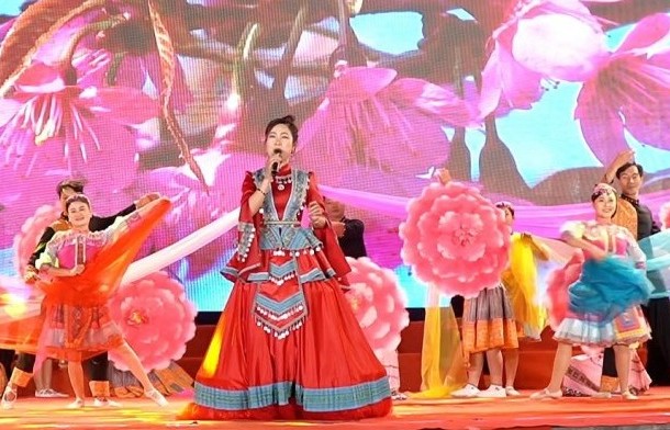 Khai mạc Festival Khèn Mông và Lễ hội hoa Tớ dày năm 2024