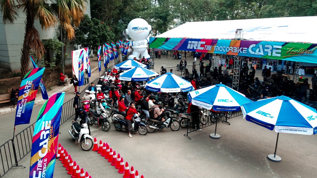 Hoàng Yến Chibi biểu diễn loạt ca khúc HIT tại IRCtire Motorbike Care Festival