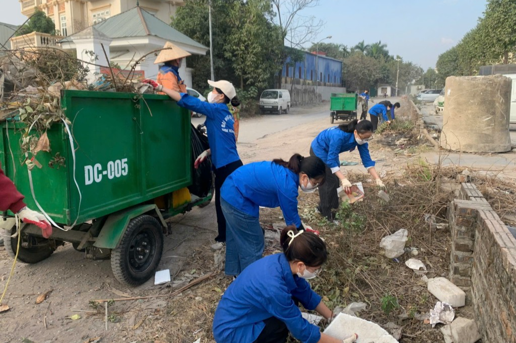 Hàng chục tấn rác thải được thu gom 