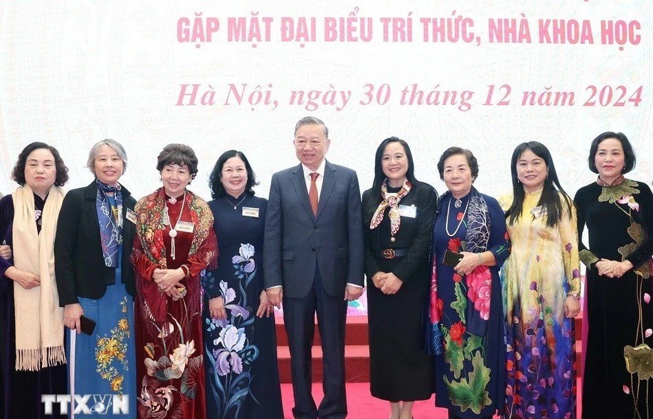 Tổng Bí thư Tô Lâm gặp mặt đại biểu tri thức, nhà khoa học