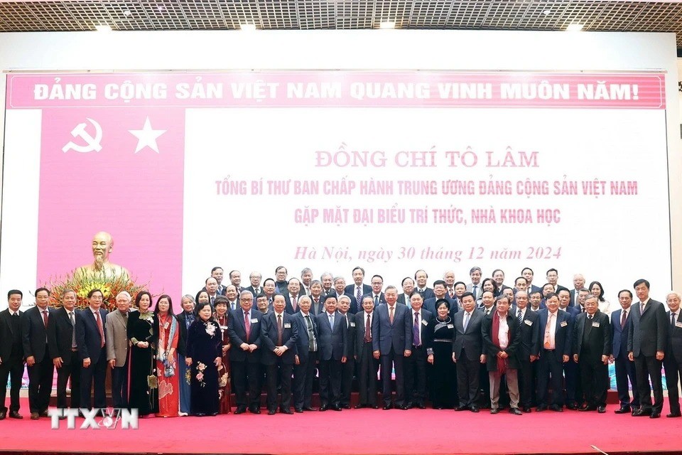 Tổng Bí thư Tô Lâm gặp mặt đại biểu tri thức, nhà khoa học