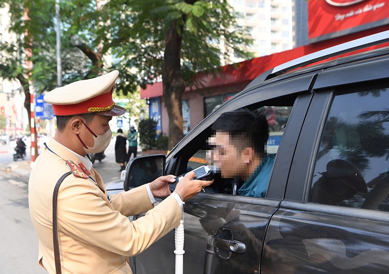 Lực lượng CSGT Hà Nội kiểm tra, xử lý vi phạm giao thông theo Nghị định 168