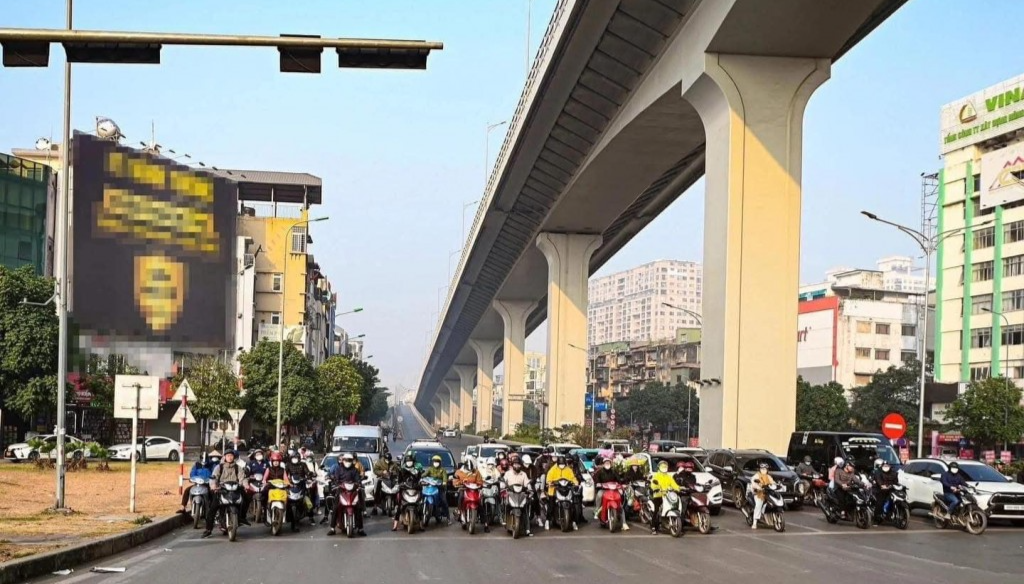 Tuân thủ Luật đường bộ, có ý thức khi tham gia giao thông để đảm bảo an toàn của mình và người khác