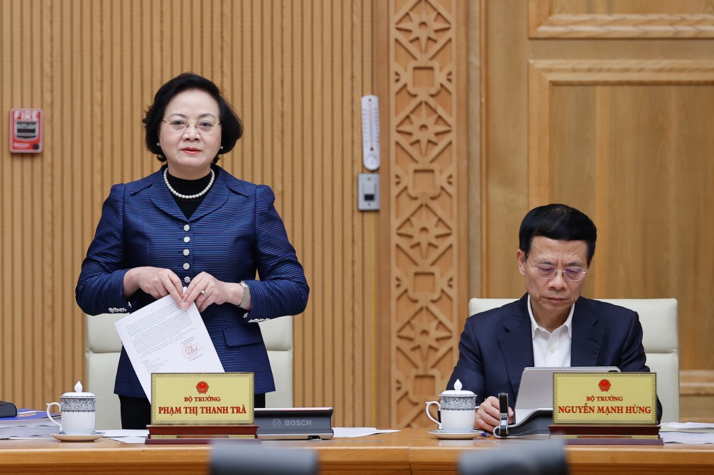 Bộ trưởng Bộ Nội vụ Phạm Thị Thanh Trà phát biểu tại phiên họp - Ảnh: VGP/Nhật Bắc