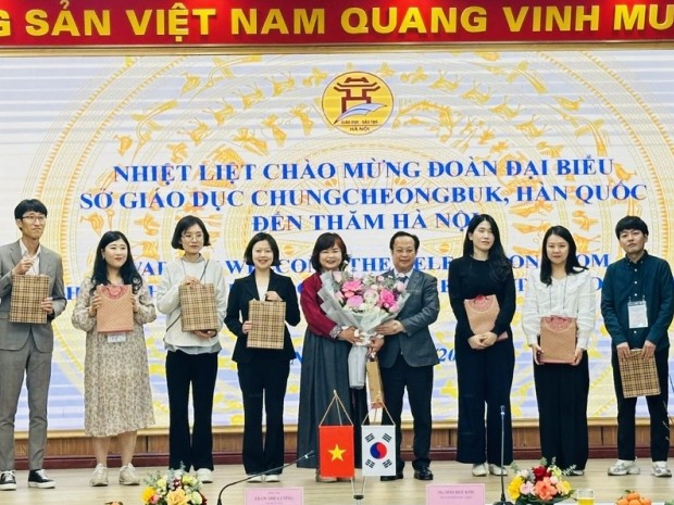 Tiếp tục thúc đẩy hợp tác giáo dục giữa Hà Nội và tỉnh Chungcheongbuk