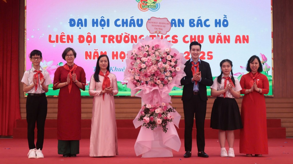 Thiếu nhi Thủ đô vâng lời Bác dạy, tự hào tiếp bước cha anh