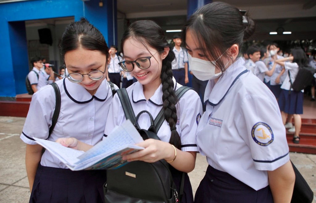 Thành phố Hồ Chí Minh chốt môn thi thứ ba