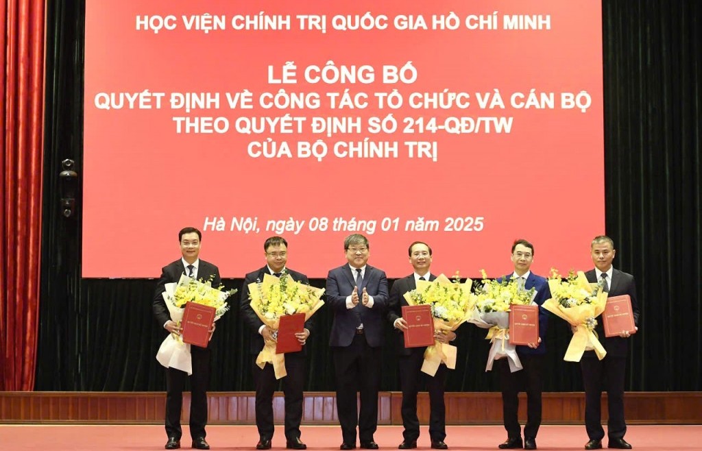 PGS.TS. Trần Thanh Giang được bổ nhiệm giữ chức Phó Giám đốc Học viện Hành chính và Quản trị công