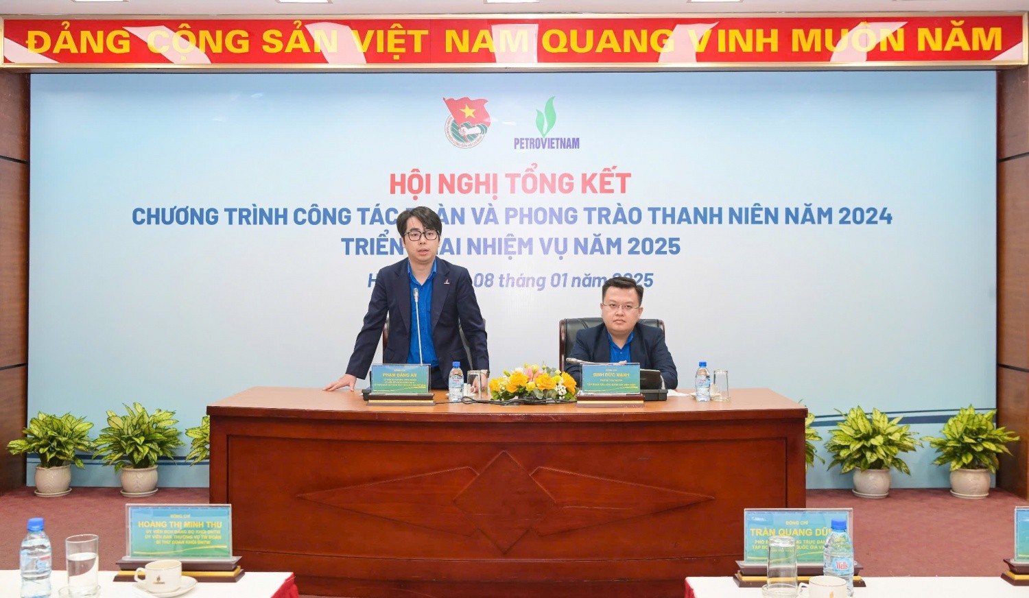 Ban điều hành hội nghị