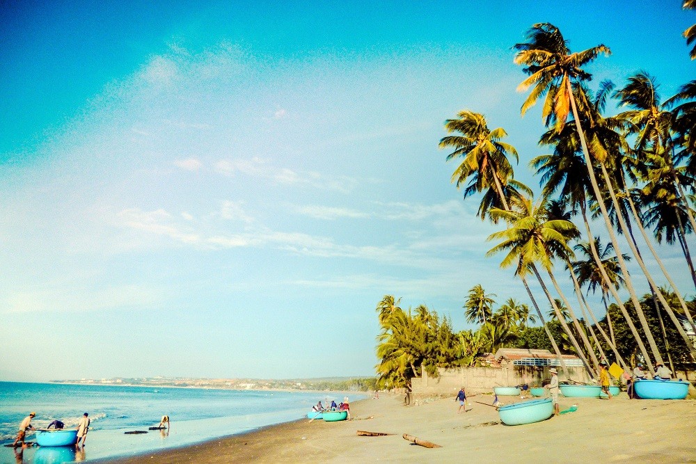 Bãi biển Hàm Tiến - Mũi Né thu hút khách du lịch tại TP Phan Thiết 