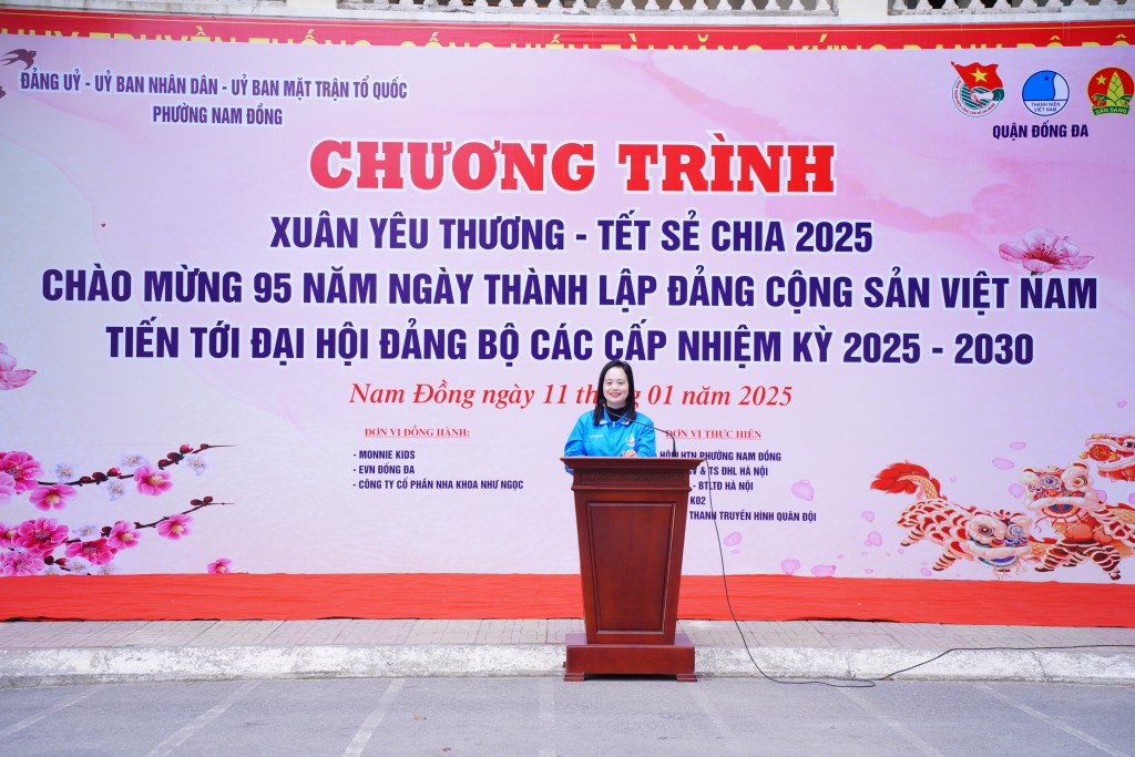 Bí thư Quận đoàn Đống Đa Nguyễn Thị Thanh Tâm hy vọng tinh thần tương thân tương ái sẽ ngày càng được thể hiện qua nhiều chương trình ý nghĩa hơn nữa