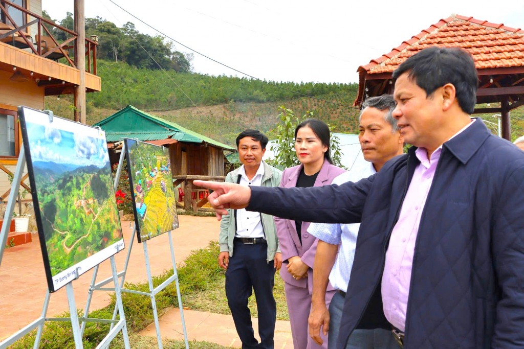 Công nhận Làng Tái định cư Tu Thó là Làng Du lịch cộng đồng