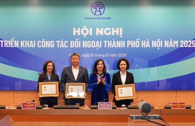 Phấn đấu là hình mẫu công tác đối ngoại cho các địa phương