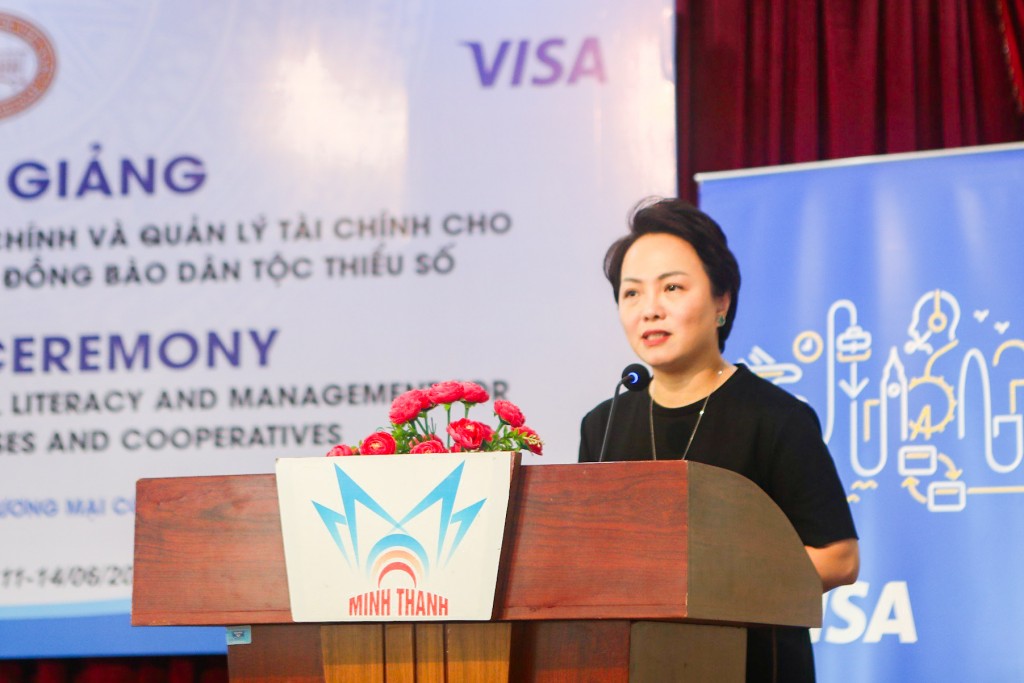 Bà Đặng Tuyết Dung, Giám đốc Visa Việt Nam và Lào