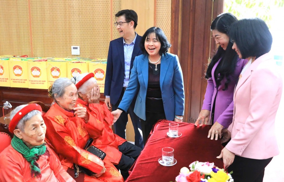 "Xuân Nhân ái, Tết sẻ chia" ấm lòng người dân Chương Mỹ
