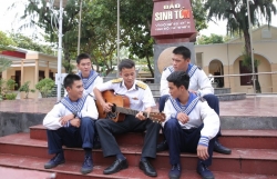 Tô thắm lý tưởng cao đẹp của người chiến sĩ Thủ đô