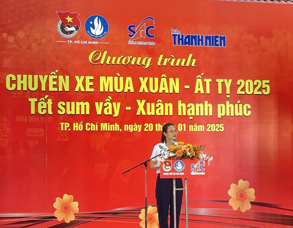 Phó Bí thư Thành đoàn, Chủ tịch Hội Sinh viên VIệt Nam TP Hồ Chí Minh Trần Thu Hà phát biểu