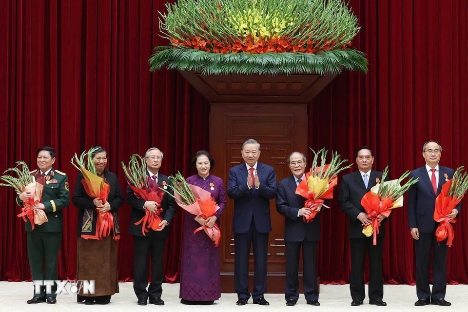 Đồng lòng vượt qua khó khăn, thách thức, đưa đất nước phát triển nhanh, bền vững trong kỷ nguyên mới