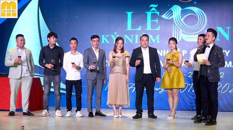 Lễ kỉ niệm của công ty