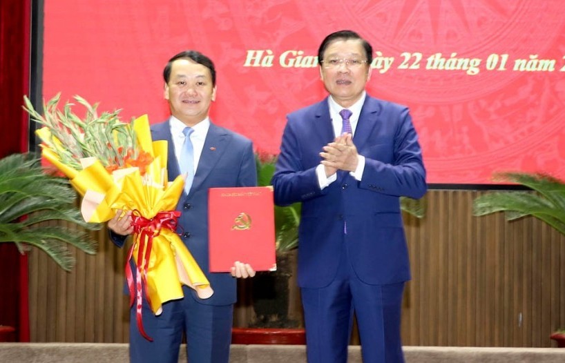 Đồng chí Hầu A Lềnh giữ chức Bí thư Tỉnh ủy Hà Giang