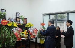 Tổng Bí thư Tô Lâm tri ân công lao của Tổng Bí thư Nguyễn Phú Trọng nhân dịp Tết