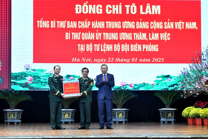 Tổng Bí thư Tô Lâm thăm, làm việc tại Bộ Tư lệnh Bộ đội Biên phòng ảnh 4