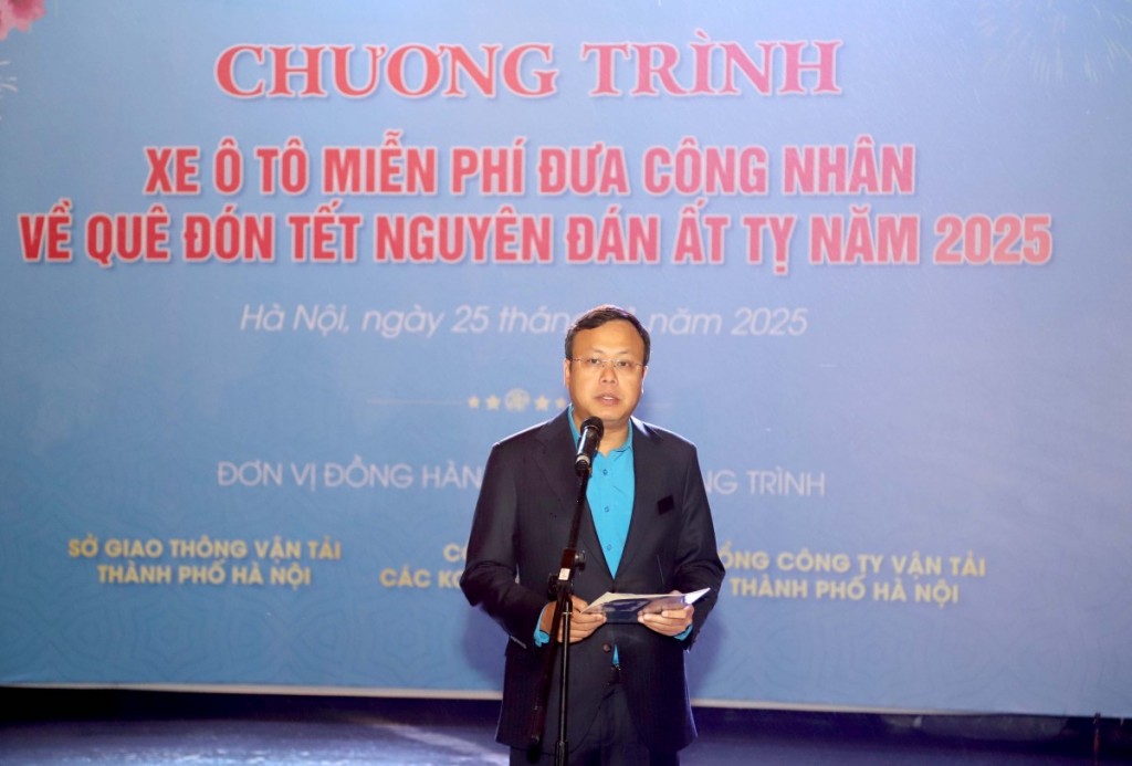 Chủ tịch LĐLĐ thành phố Hà Nội Phạm Quang Thanh phát biểu tại Chương trình