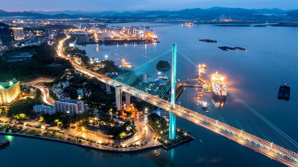 Quảng Ninh: Bứt phá tăng trưởng, tạo đà phát triển cho nhiệm kỳ mới