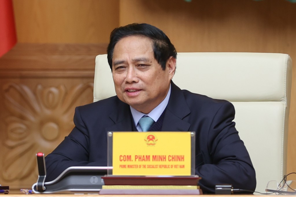 Tiếp Đại sứ Trung Quốc Hà Vĩ, Thủ tướng Chính phủ đề nghị hai bên tăng cường hợp tác thực chất trên các lĩnh vực, để người dân hai nước được thụ hưởng những lợi ích thiết thực từ quan hệ hai nước - Ảnh: VGP/Nhật Bắc