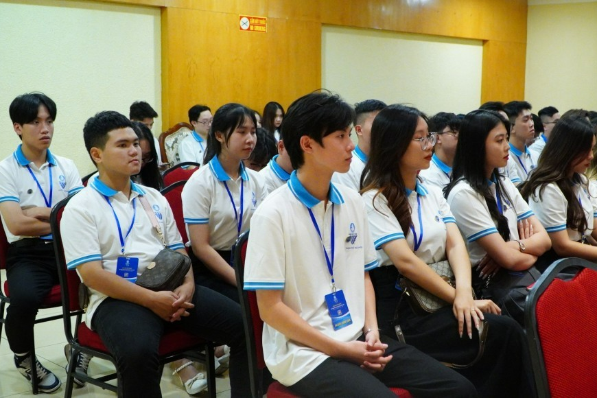 Người trẻ mách nhau cách vượt qua “hội chứng sau Tết”