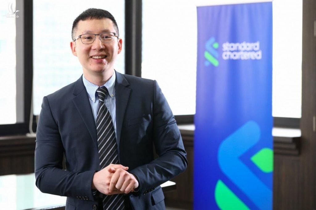 Ông Tim Leelahaphan, Chuyên gia kinh tế Cấp cao Việt Nam và Thái Lan, Ngân hàng Standard Chartered