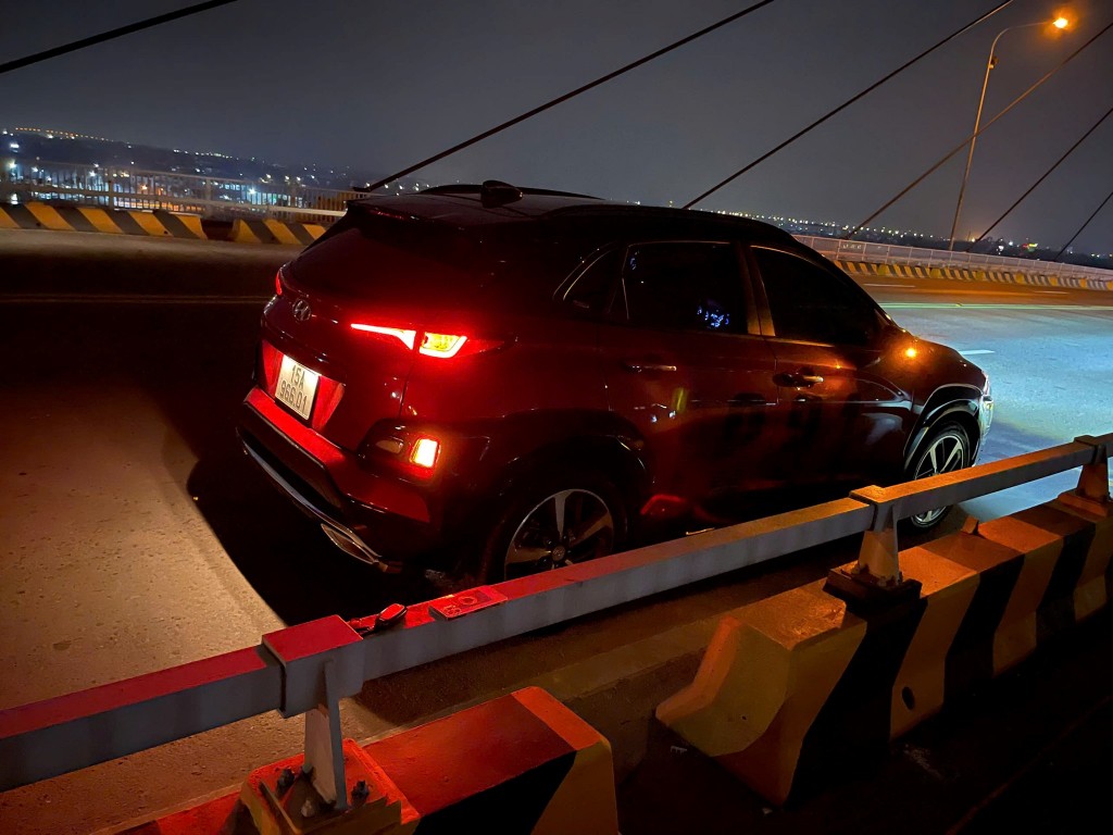 Chiếc xe tại hiện trường