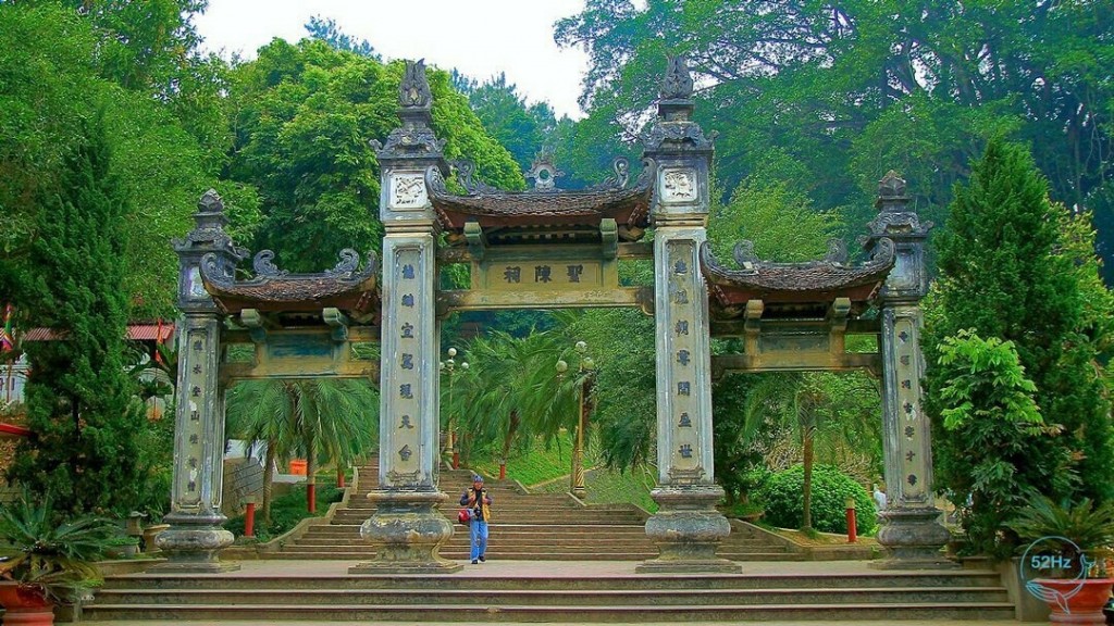 Thiêng liêng những 