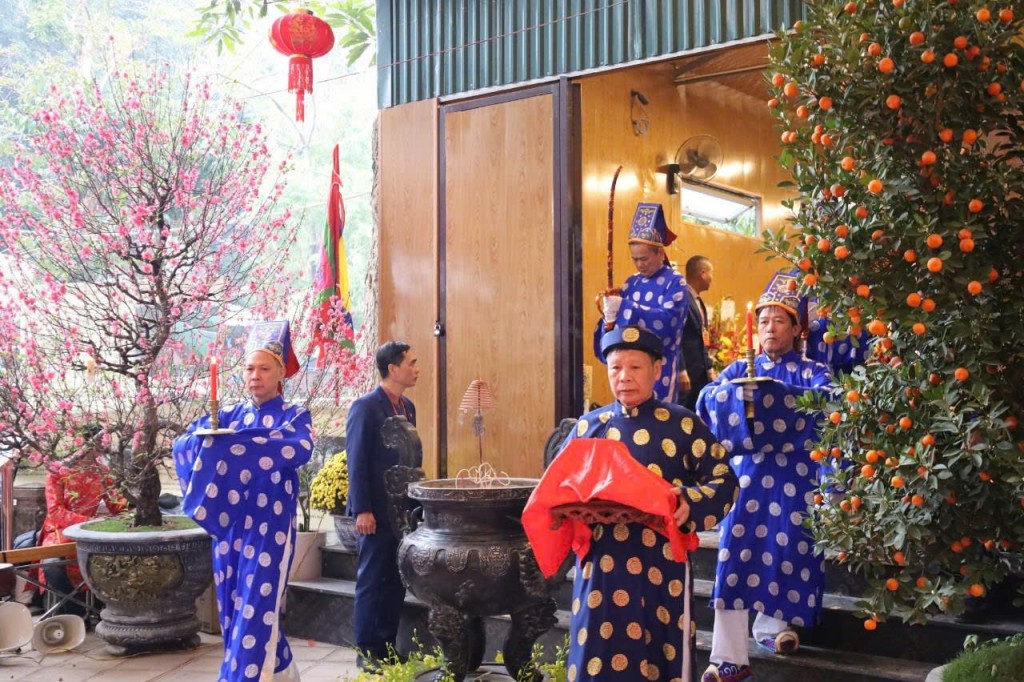 Khai ấn Lý triều Đại Vương “Trấn Tây Thượng Đẳng” tại đền Voi Phục