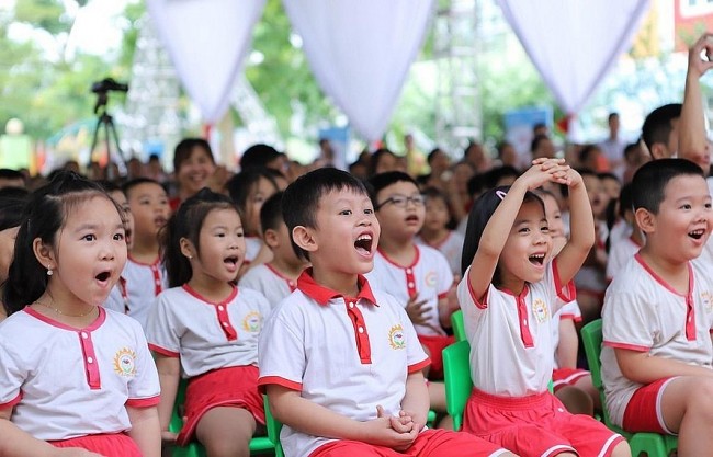Tiểu học và THCS dạy 2 buổi/ngày, miễn học phí từ năm học tới