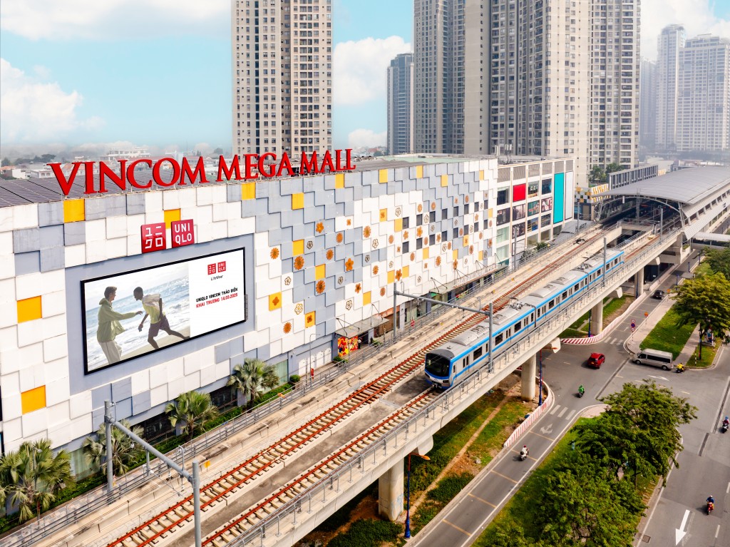 Cửa hàng UNIQLO thứ 28 chính thức ra mắt tại TTTM Vincom Mega Mall Thảo Điền vào ngày 14/3