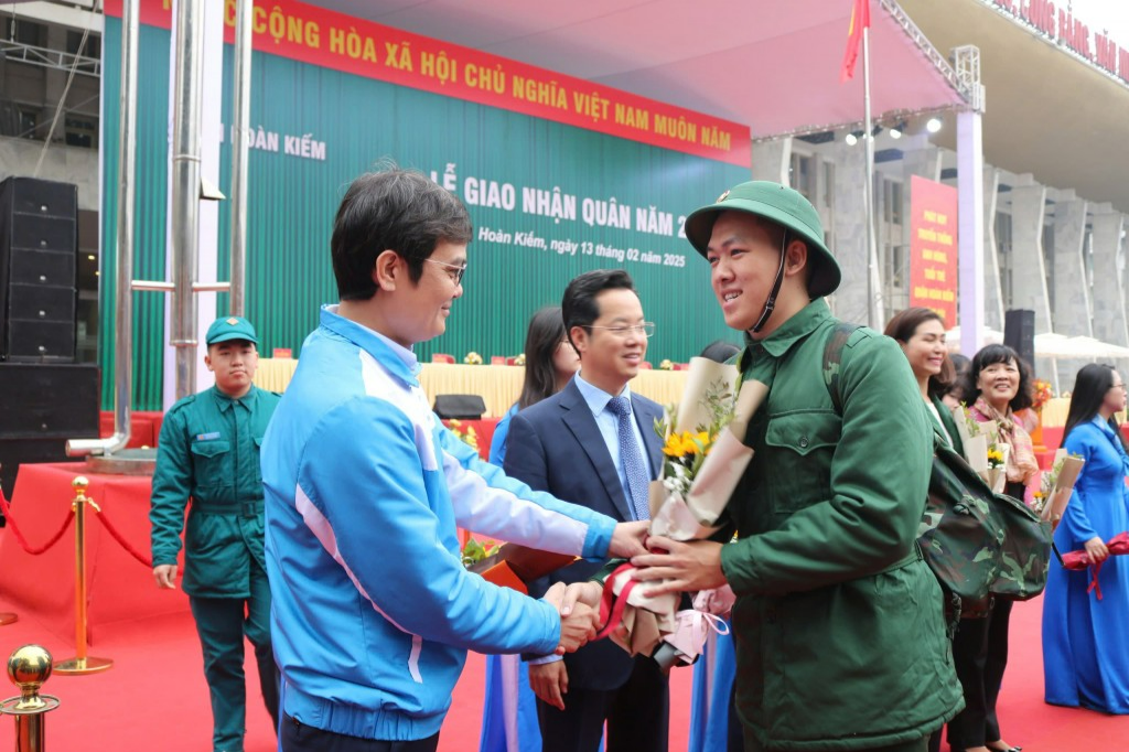 Ủy viên dự khuyết Trung ương Đảng 